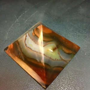 פירמידה אובסידיאן