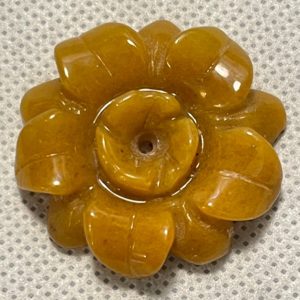 תכשיטים תליון  - ג'ייד צהוב פרח