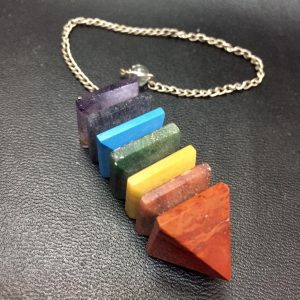 מטוטלת פירמידות 7 צ'קרות