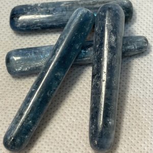 מוט קריסטל קיאנייט