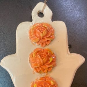 עבודת יד - חמסה עם פרחים