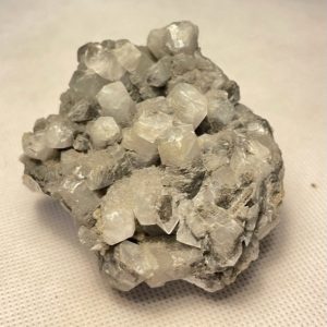 קריסטלים - המיוחדים שלנו - מושבת כלצית פלואורסצנטי עם פיריט