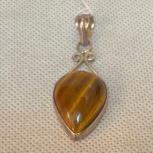 תכשיטים -  כסף תליון עין הנמר