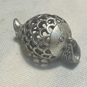 תכשיטים - טיבטיים - תליון בדמוי דג